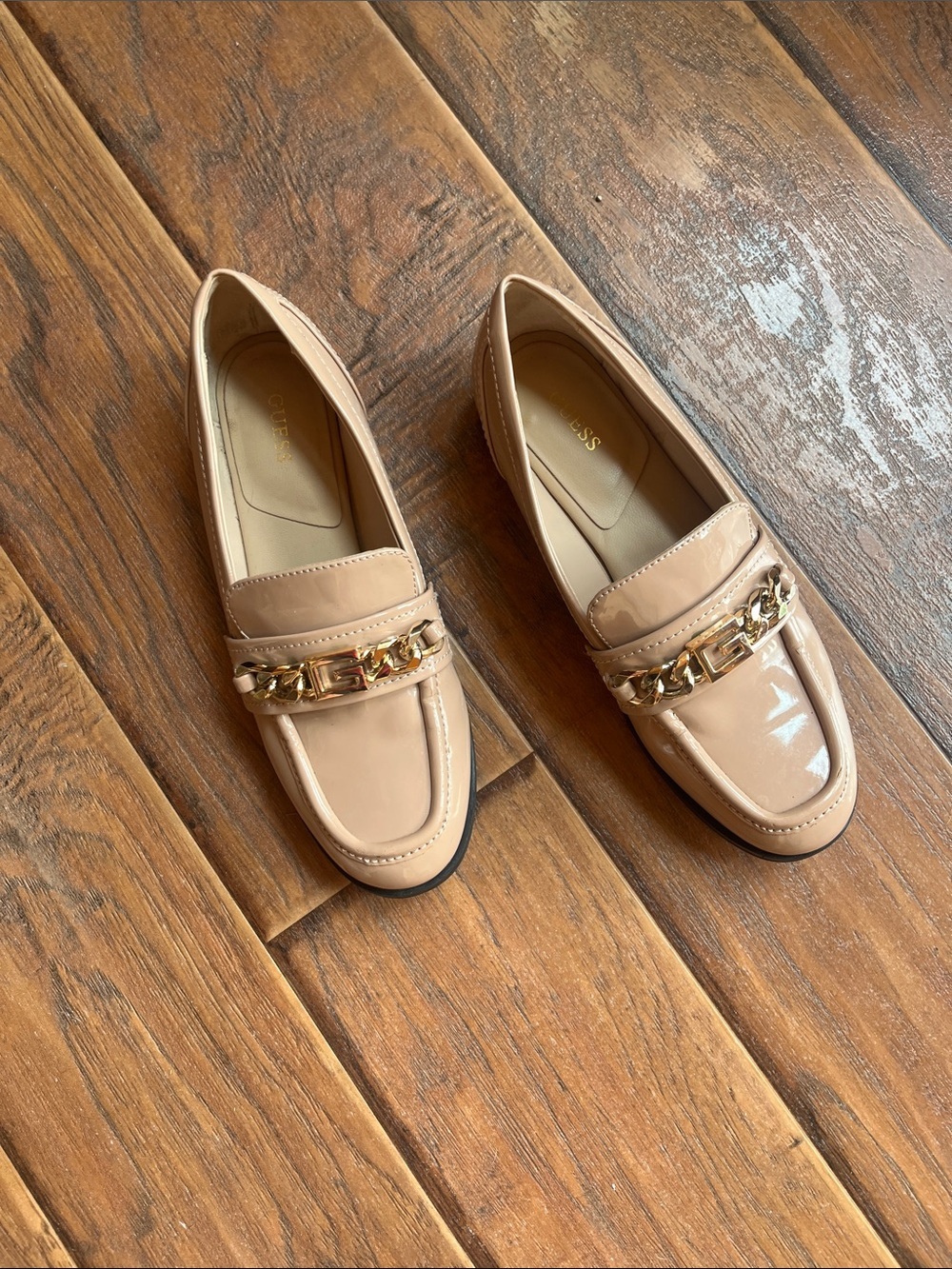 Guess Beige Patent Loafers with Gold Chain Detail - Size 7.5